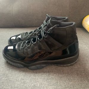 Air Jordan 11 Retro Cap & Gown